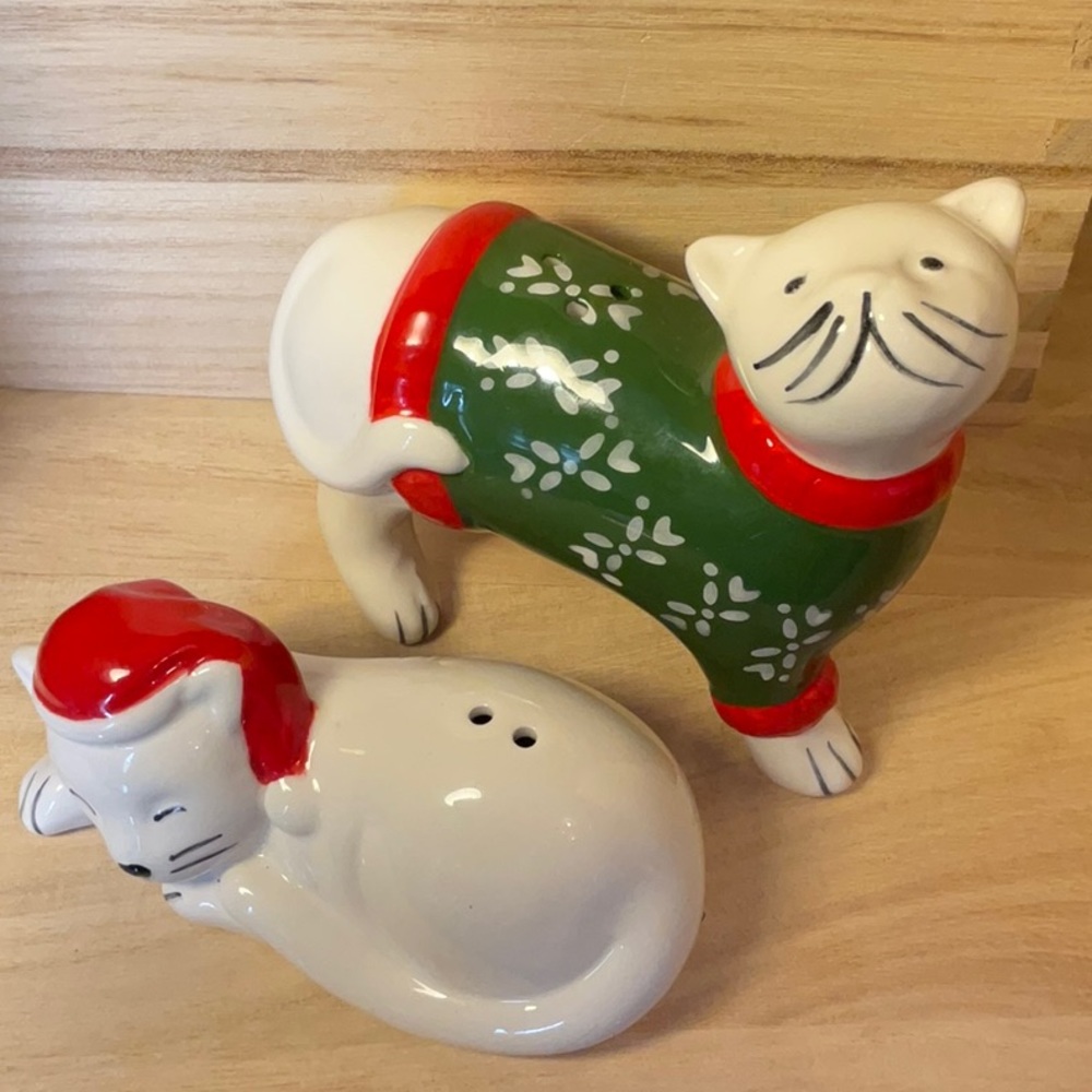 Christmas kitties salt and pepper shaker